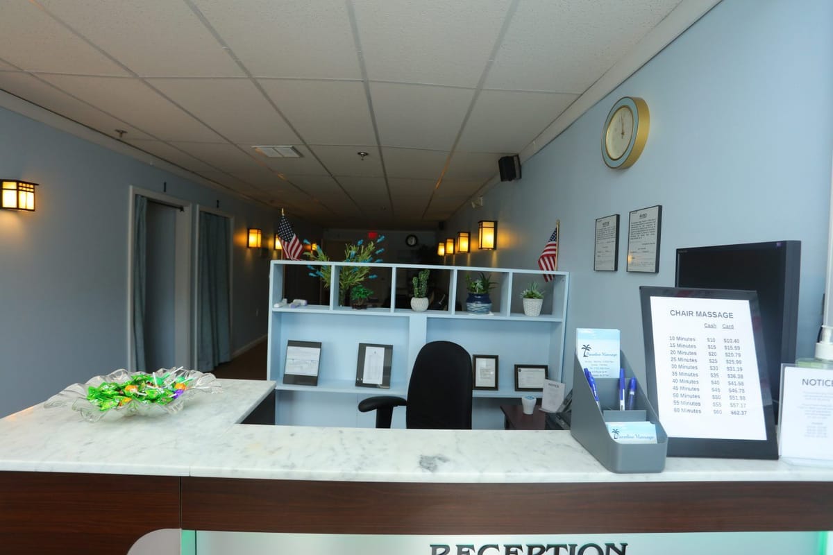 Paradise Massage Welcoming Reception